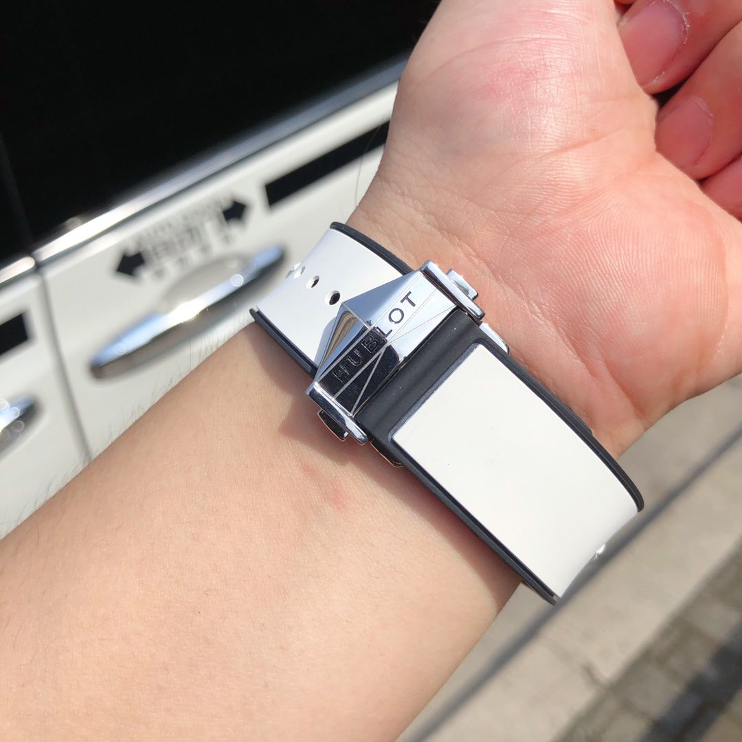 ĐỒNG HỒ HUBLOT BIG BANG UNICO SANG BLEU II TITANIUM DIAMONDS REPLICA 11 HB FACTORY 45MM ĐỒNG HỒ HUBLOT BIG BANG UNICO SANG BLEU II TITANIUM DIAMONDS REPLICA 11 HB FACTORY 45MM