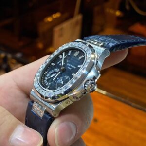 PATEK PHILIPPE NAUTILUS 5724G REPLICA WATCHES RHINESTONE BAGUETTE BLUE DIAL LEATHER STRAP GRF 40MM 5 39afacf9267e5e3 1024x768 1