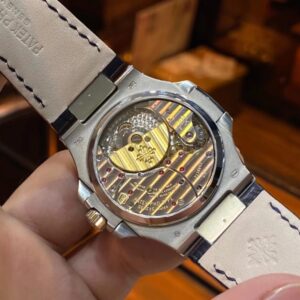 PATEK PHILIPPE NAUTILUS 5724G REPLICA WATCHES RHINESTONE BAGUETTE BLUE DIAL LEATHER STRAP GRF 40MM 6 c36227bcad0d0b6 1024x768 1