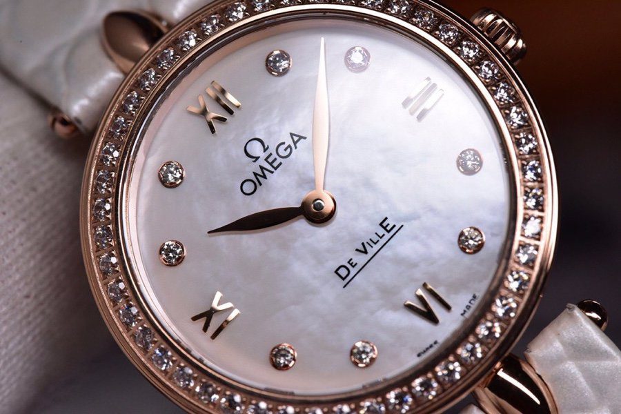 dong-ho-nu-omega-de-ville-day-da-bo-y-trang-replica-274mm-3 dong ho nu omega de ville day da bo y trang replica 274mm 3