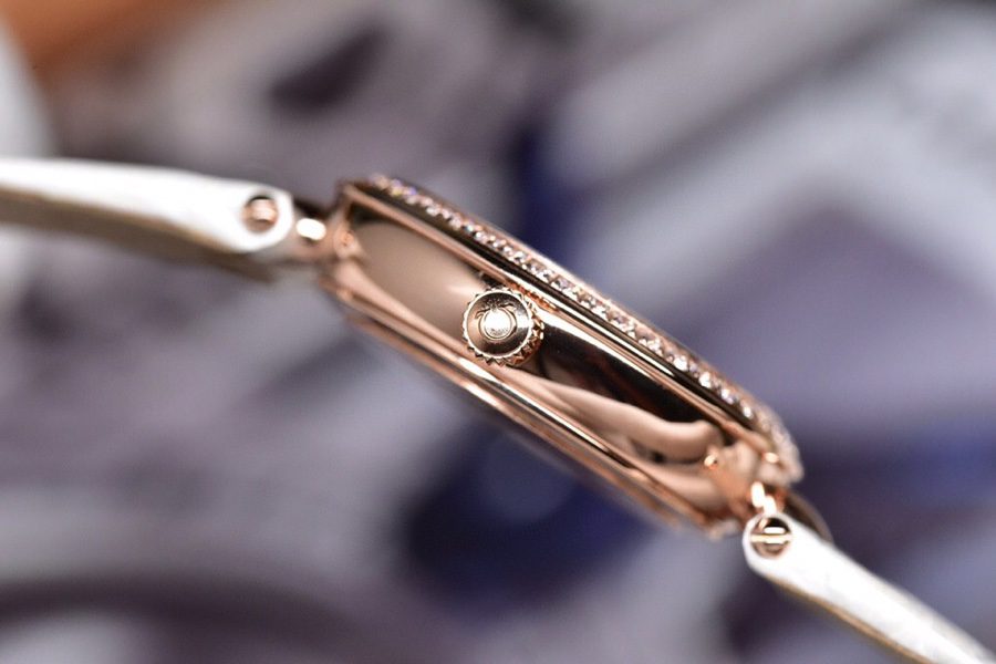 dong-ho-nu-omega-de-ville-day-da-bo-y-trang-replica-274mm-5 dong ho nu omega de ville day da bo y trang replica 274mm 5