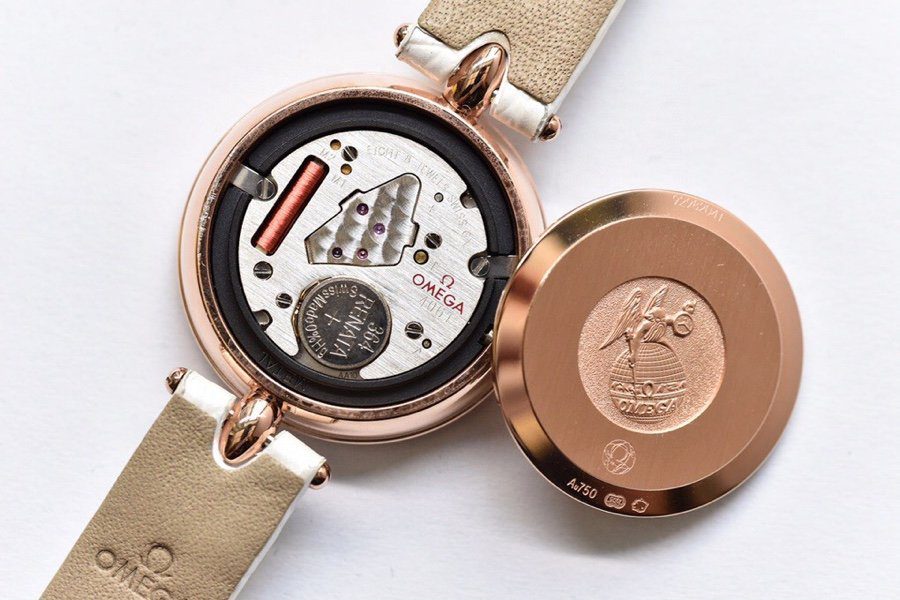 dong-ho-nu-omega-de-ville-day-da-bo-y-trang-replica-274mm-7 dong ho nu omega de ville day da bo y trang replica 274mm 7