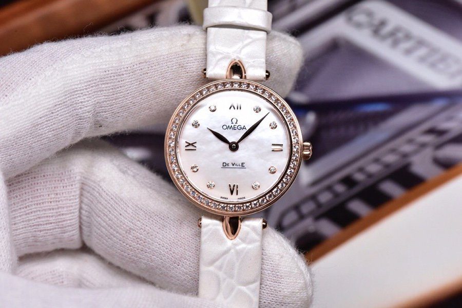 dong-ho-nu-omega-de-ville-day-da-bo-y-trang-replica-274mm dong ho nu omega de ville day da bo y trang replica 274mm