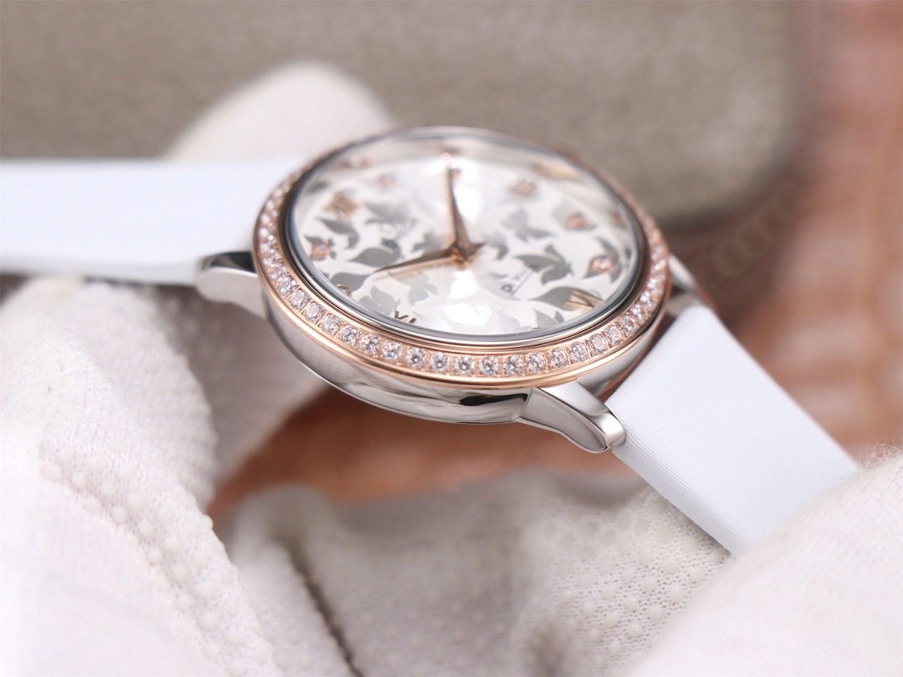 dong-ho-nu-omega-de-ville-vien-dinh-da-replica-327mm-6 dong ho nu omega de ville vien dinh da replica 327mm 6