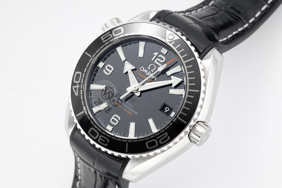dong-ho-nu-omega-seamaster-mat-mau-den-treplica-395mm-4 dong ho nu omega seamaster mat mau den treplica 395mm 4