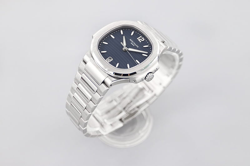 dong-ho-nu-patek-philippe-nautilus-7118-1a-001-replica-35-2mm (1) dong ho nu patek philippe nautilus 7118 1a 001 replica 35 2mm 1