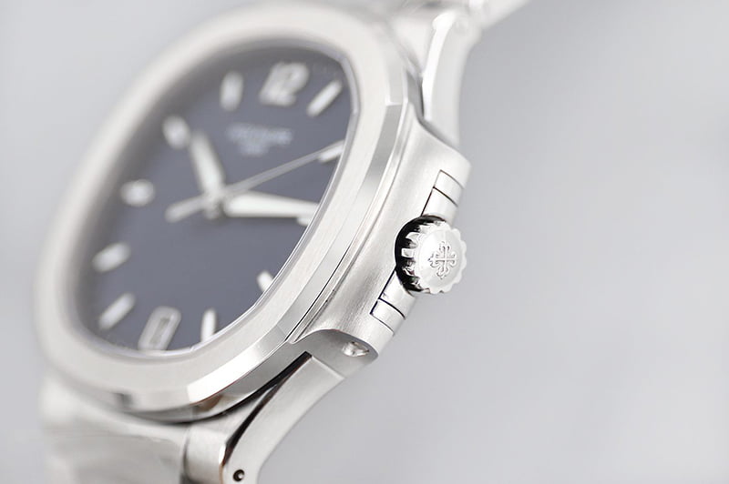 dong-ho-nu-patek-philippe-nautilus-7118-1a-001-replica-35-2mm (5) dong ho nu patek philippe nautilus 7118 1a 001 replica 35 2mm 5