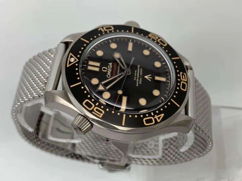 dong-ho-omega-seamaster-bond-007-mat-mau-den-replica-42mm-3 dong ho omega seamaster bond 007 mat mau den replica 42mm 3