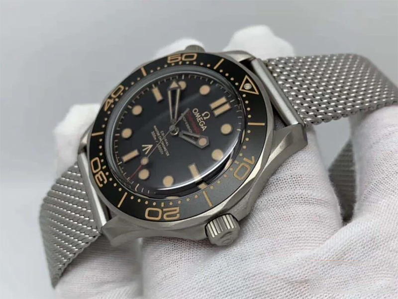 dong-ho-omega-seamaster-bond-007-mat-mau-den-replica-42mm-4 dong ho omega seamaster bond 007 mat mau den replica 42mm 4