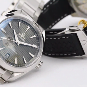 ĐỒNG HỒ OMEGA SEAMASTER MẶT XANH DÂY THÉP REPLICA CAO CẤP 41MM 1 dong ho omega seamaster mat xanh day thep replica 41mm 3.jpg