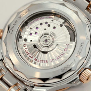 ĐỒNG HỒ OMEGA SEAMASTER MÀU HỒNG NHẠT REPLICA 42MM 6 dong ho omega seamaster mau hong nhat replica 42mm 7