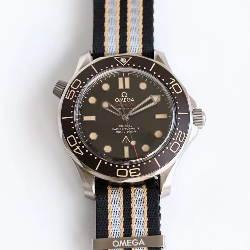 dong-ho-omega-seamaster-phien-ban-007-replica-42mm-12 dong ho omega seamaster phien ban 007 replica 42mm 12