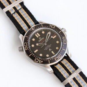ĐỒNG HỒ OMEGA SEAMASTER PHIÊN BẢN 007 REPLICA 42MM 11 dong ho omega seamaster phien ban 007 replica 42mm 13