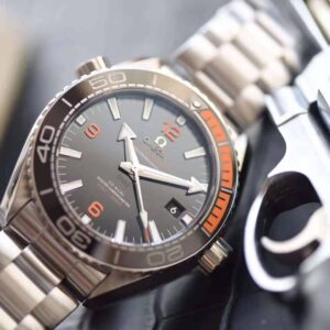 ĐỒNG HỒ OMEGA SEAMASTER QUATER ORANGE REPLICA 43.5MM 3 dong ho omega seamaster quater orange replica 43 5mm 4