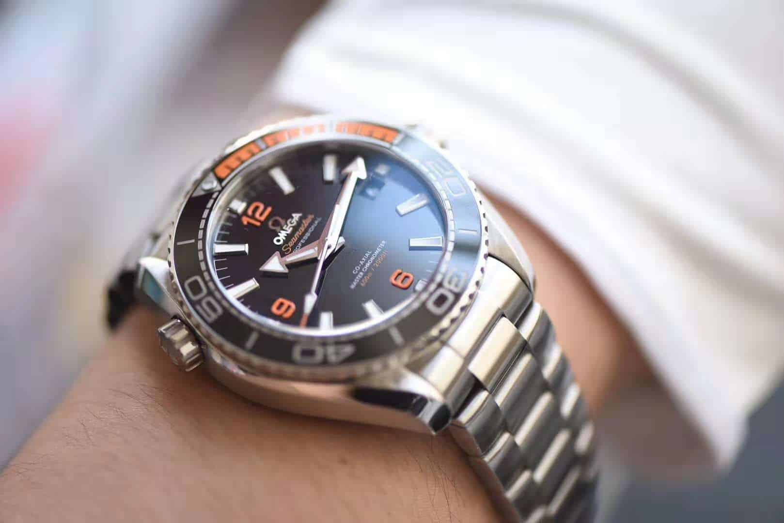 dong-ho-omega-seamaster-quater-orange-replica-43-5mm-9 dong ho omega seamaster quater orange replica 43 5mm 9