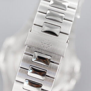 PATEK PHILIPPE NAUTILUS 5711/1A 010 RHINESTONE GEM BLUE DIAL LUXURY REPLICA WATCHES 40MM 9 dong ho patek philippe nautilus 5711 1a 010 kham kim cuong replica 40mm 10