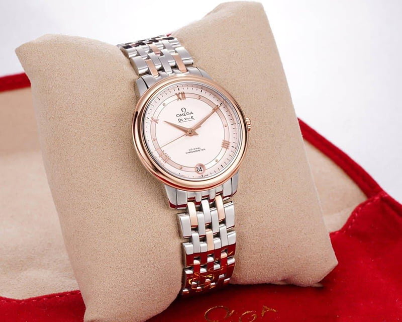 dong-ho-nu-omega-de-ville-vien-hong-sang-trong-replica-32-7mm-2 dong ho nu omega de ville vien hong sang trong replica 32 7mm 2