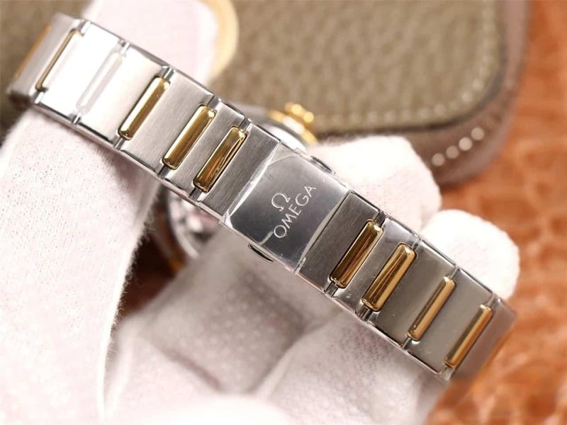dong-ho-omega-constellation-5th-day-kim-loai-diamond-white-cao-cap-29mm (4) dong ho omega constellation 5th day kim loai diamond white cao cap 29mm 4