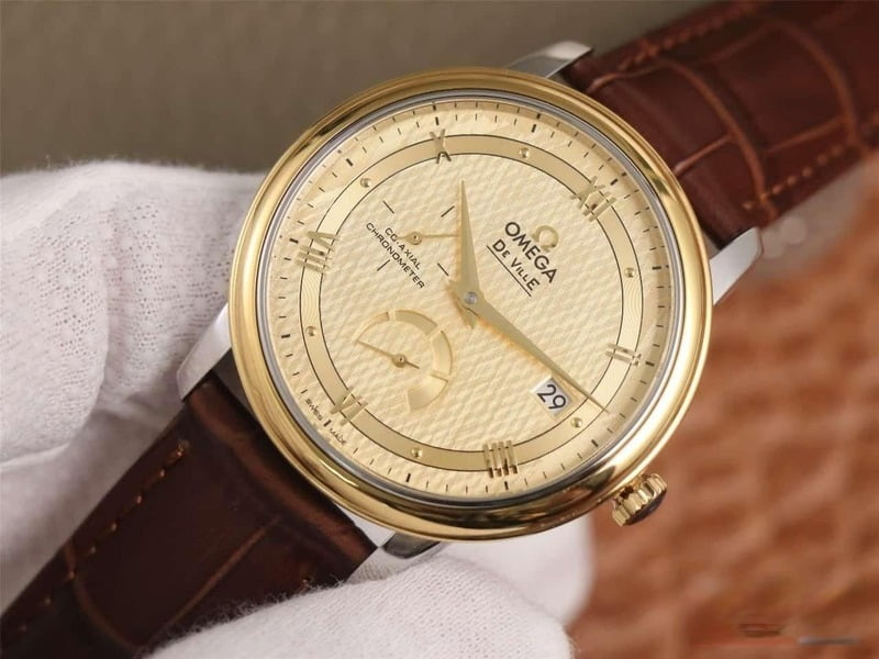 dong-ho-omega-de-ville-golden-sunny-day-da-ca-sau-replica-cao-cap-395-mm (9) dong ho omega de ville golden sunny day da ca sau replica cao cap 395 mm 9