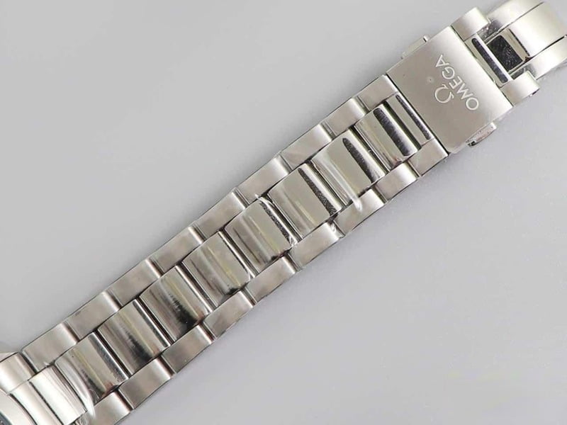 dong-ho-omega-omega-aqua-terra-dial-kim-trang-day-cao-su-replica-cao-cap-34-mm (2) dong ho omega omega aqua terra dial kim trang day cao su replica cao cap 34 mm 2