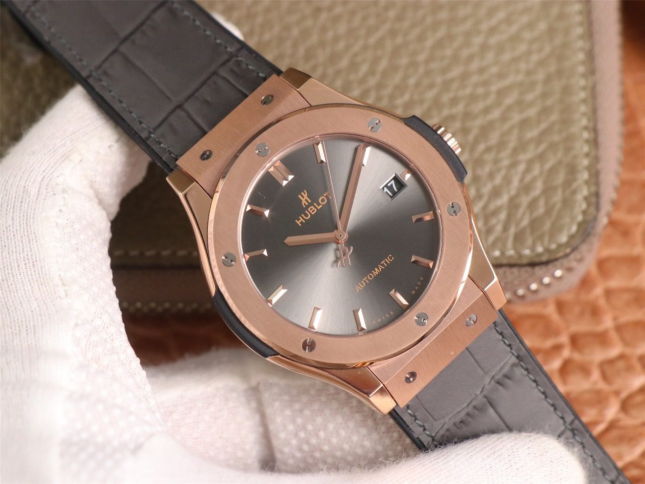 ĐỒNG HỒ NAM MÁY CƠ MÀU XÁM HUBLOT CLASSIC FUSION KING GOLD REP 1:1 CAO CẤP 42/45MM ĐỒNG HỒ NAM MÁY CƠ MÀU XÁM HUBLOT CLASSIC FUSION KING GOLD REP 1:1 CAO CẤP 42/45MM