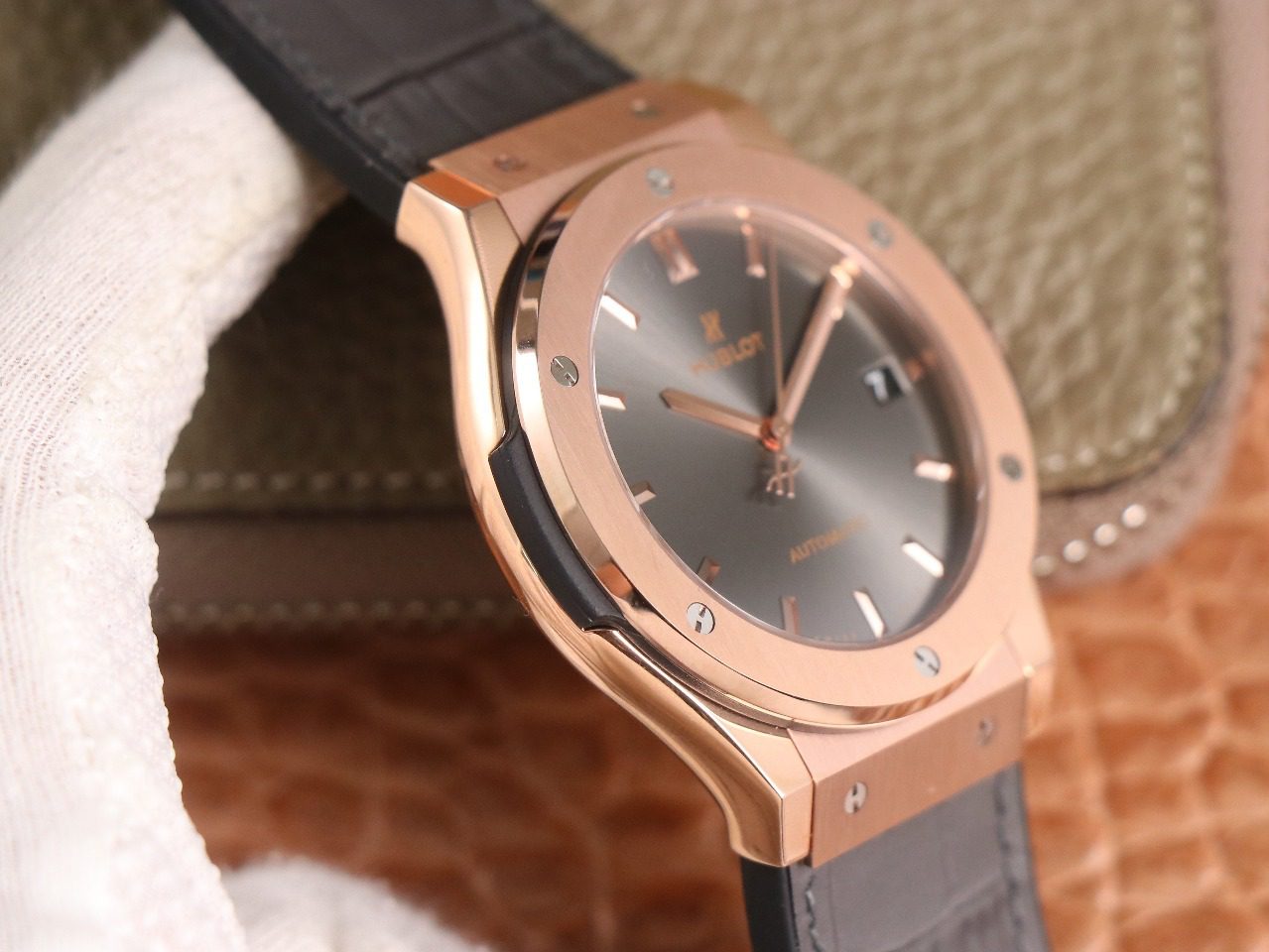 ĐỒNG HỒ NAM MÁY CƠ MÀU XÁM HUBLOT CLASSIC FUSION KING GOLD REP 1:1 CAO CẤP 42/45MM ĐỒNG HỒ NAM MÁY CƠ MÀU XÁM HUBLOT CLASSIC FUSION KING GOLD REP 1:1 CAO CẤP 42/45MM