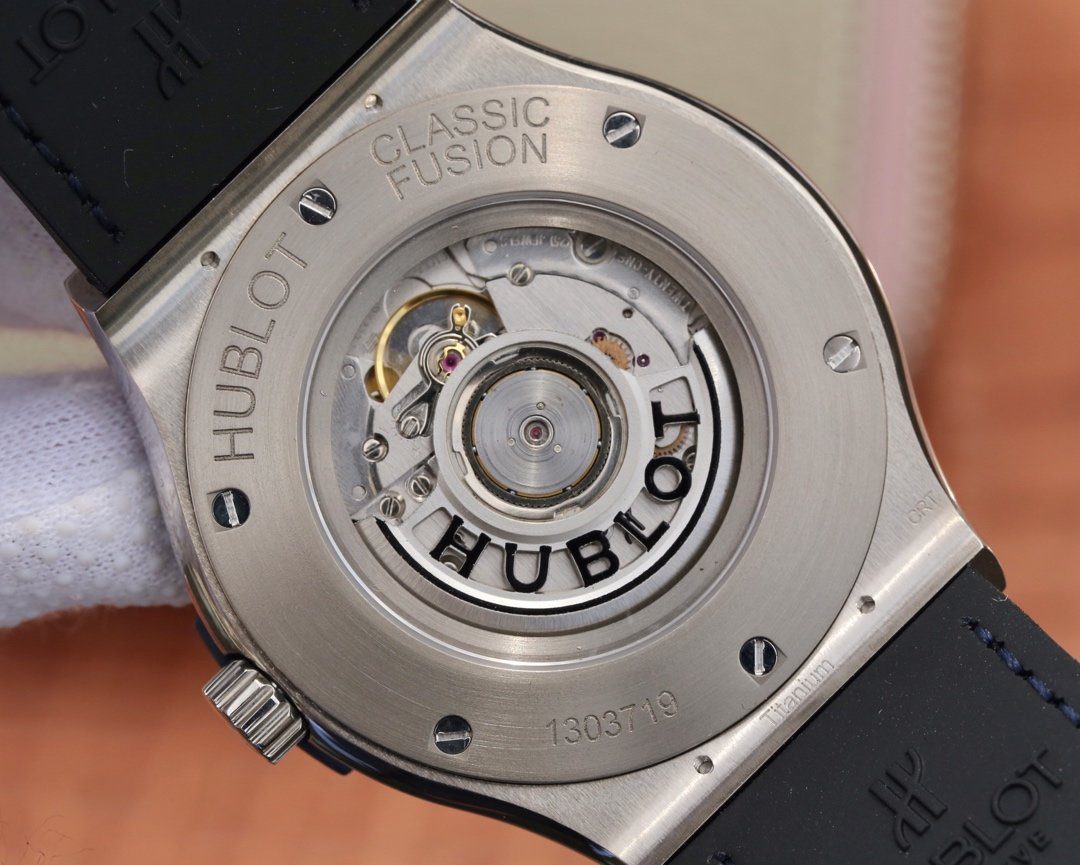 ĐỒNG HỒ CƠ NAM MÀU XANH HUBLOT CLASSIC FUSION WWF FACTORY REPLICA 1:1 CAO CẤP 45MM ĐỒNG HỒ CƠ NAM MÀU XANH HUBLOT CLASSIC FUSION WWF FACTORY REPLICA 1:1 CAO CẤP 45MM