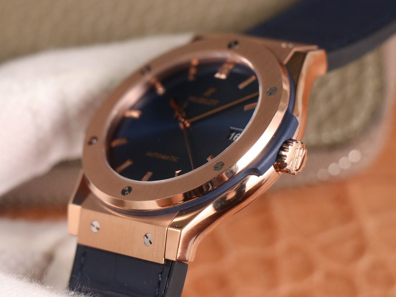 ĐỒNG HỒ HUBLOT CLASSIC FUSION KING GOLD NAM MÀU XANH REPLICA 1:1 CAO CẤP 42/45MM ĐỒNG HỒ HUBLOT CLASSIC FUSION KING GOLD NAM MÀU XANH REPLICA 1:1 CAO CẤP 42/45MM