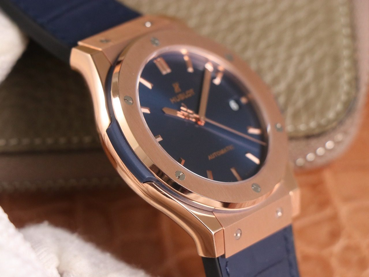 ĐỒNG HỒ HUBLOT CLASSIC FUSION KING GOLD NAM MÀU XANH REPLICA 1:1 CAO CẤP 42/45MM ĐỒNG HỒ HUBLOT CLASSIC FUSION KING GOLD NAM MÀU XANH REPLICA 1:1 CAO CẤP 42/45MM