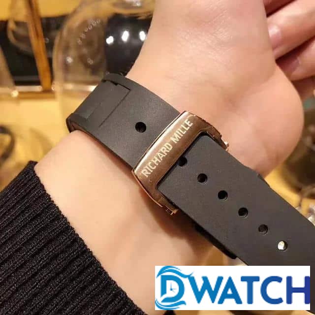 ĐỒNG HỒ NAM RICHARD MILLE RM52-02 HÌNH ĐẦU NGỰA VÀNG FAKE CAO CẤP 43X50MM ĐỒNG HỒ NAM RICHARD MILLE RM52-02 HÌNH ĐẦU NGỰA VÀNG FAKE CAO CẤP 43X50MM