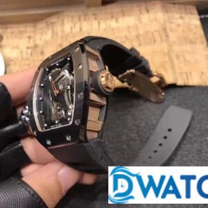 ĐỒNG HỒ NAM RICHARD MILLE RM52-02 MẶT SỐ HÌNH ĐẦU NGỰA ĐEN FAKE 43X50MM 2 ĐỒNG HỒ NAM RICHARD MILLE RM52-02 MẶT SỐ HÌNH ĐẦU NGỰA ĐEN FAKE 43X50MM
