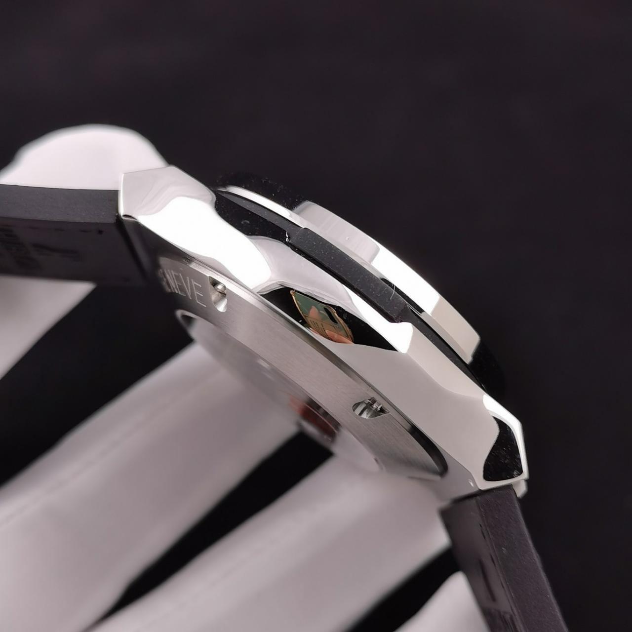 ĐỒNG HỒ NAM MÁY CƠ MÀU ĐEN HUBLOT CLASSIC FUSION CHRONOGRAPH REPLICA 1:1 45MM ĐỒNG HỒ NAM MÁY CƠ MÀU ĐEN HUBLOT CLASSIC FUSION CHRONOGRAPH REPLICA 1:1 45MM