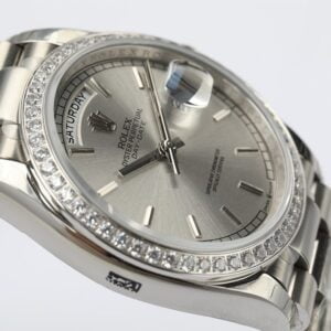 ĐỒNG HỒ NAM ROLEX DAY-DATE CƠ ĐÍNH ĐÁ EW FACTORY REPLICA 1:1 36MM 5 ĐỒNG HỒ ROLEX DAY-DATE CƠ NAM ĐÍNH ĐÁ EW FACTORY REP 1:1 36MM