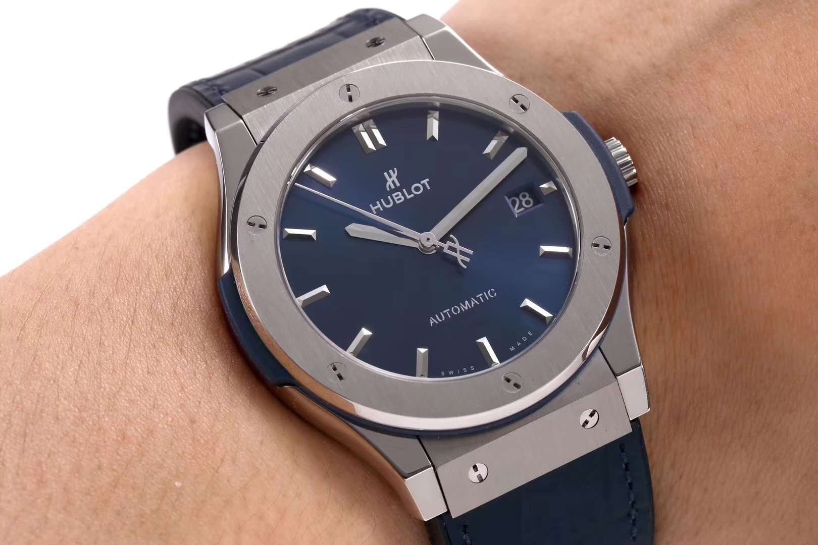 ĐỒNG HỒ CƠ NAM MÀU XANH HUBLOT CLASSIC FUSION WWF FACTORY REPLICA 1:1 CAO CẤP 45MM ĐỒNG HỒ CƠ NAM MÀU XANH HUBLOT CLASSIC FUSION WWF FACTORY REPLICA 1:1 CAO CẤP 45MM