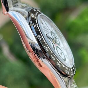 ĐỒNG HỒ NAM ROLEX DAYTONA REPLICA 1:1 MẶT SỐ TRẮNG BT FACTORY 40MM 1 ĐỒNG HỒ NAM ROLEX DAYTONA REPLICA 1:1 MẶT SỐ TRẮNG BEZEL ĐEN 40MM