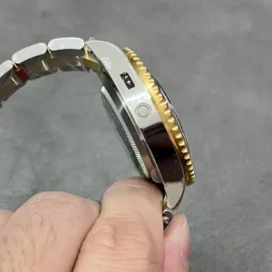 ĐỒNG HỒ NAM ROLEX SEA-DWELLER REPLICA CAO CẤP 3 KIM CÓ Ô LỊCH 43MM 3 ĐỒNG HỒ NAM ROLEX SEA-DWELLER REPLICA CAO CẤP 3 KIM CÓ Ô LỊCH 43MM