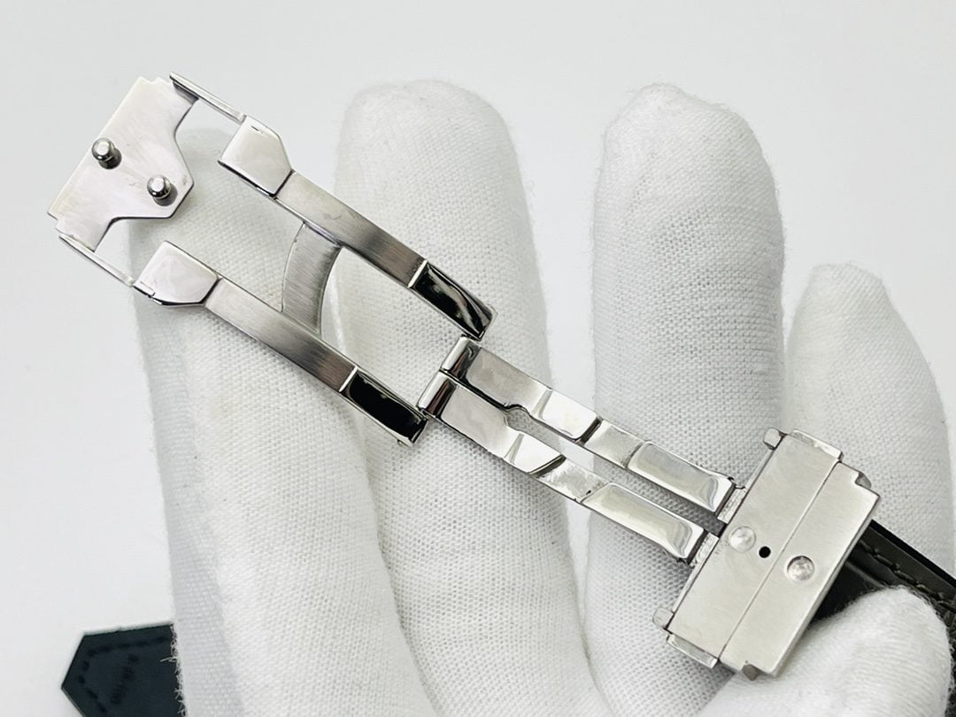 ĐỒNG HỒ NAM HUBLOT CLASSIC FUSION REPLICA CAO CẤP MẶT SỐ CHẢY TIA 42MM ĐỒNG HỒ NAM HUBLOT CLASSIC FUSION REPLICA CAO CẤP MẶT SỐ CHẢY TIA 42MM