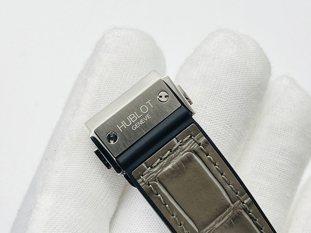 ĐỒNG HỒ NAM HUBLOT CLASSIC FUSION REPLICA CAO CẤP MẶT SỐ CHẢY TIA 42MM ĐỒNG HỒ NAM HUBLOT CLASSIC FUSION REPLICA CAO CẤP MẶT SỐ CHẢY TIA 42MM