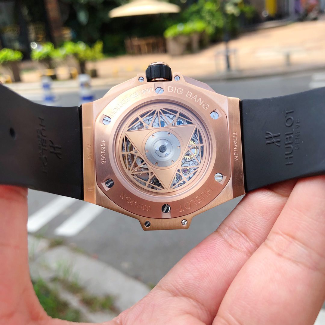 ĐỒNG HỒ NAM HUBLOT BIGBANG REP 1:1 MẶT SỐ MÀU VÀNG ĐÍNH ĐÁ CAO CẤP 45MM ĐỒNG HỒ NAM HUBLOT BIGBANG REP 1:1 MẶT SỐ MÀU VÀNG ĐÍNH ĐÁ CAO CẤP 45MM