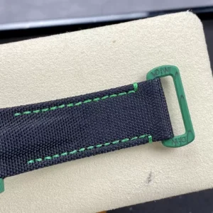 ĐỒNG HỒ NAM ROLEX SUBMARINER REPLICA CAO CẤP MÀU XANH LÁ VSF 40MM 5 ĐỒNG HỒ NAM ROLEX SUBMARINER REPLICA CAO CẤP MẶT SỐ ĐEN VỎ XANH 40MM