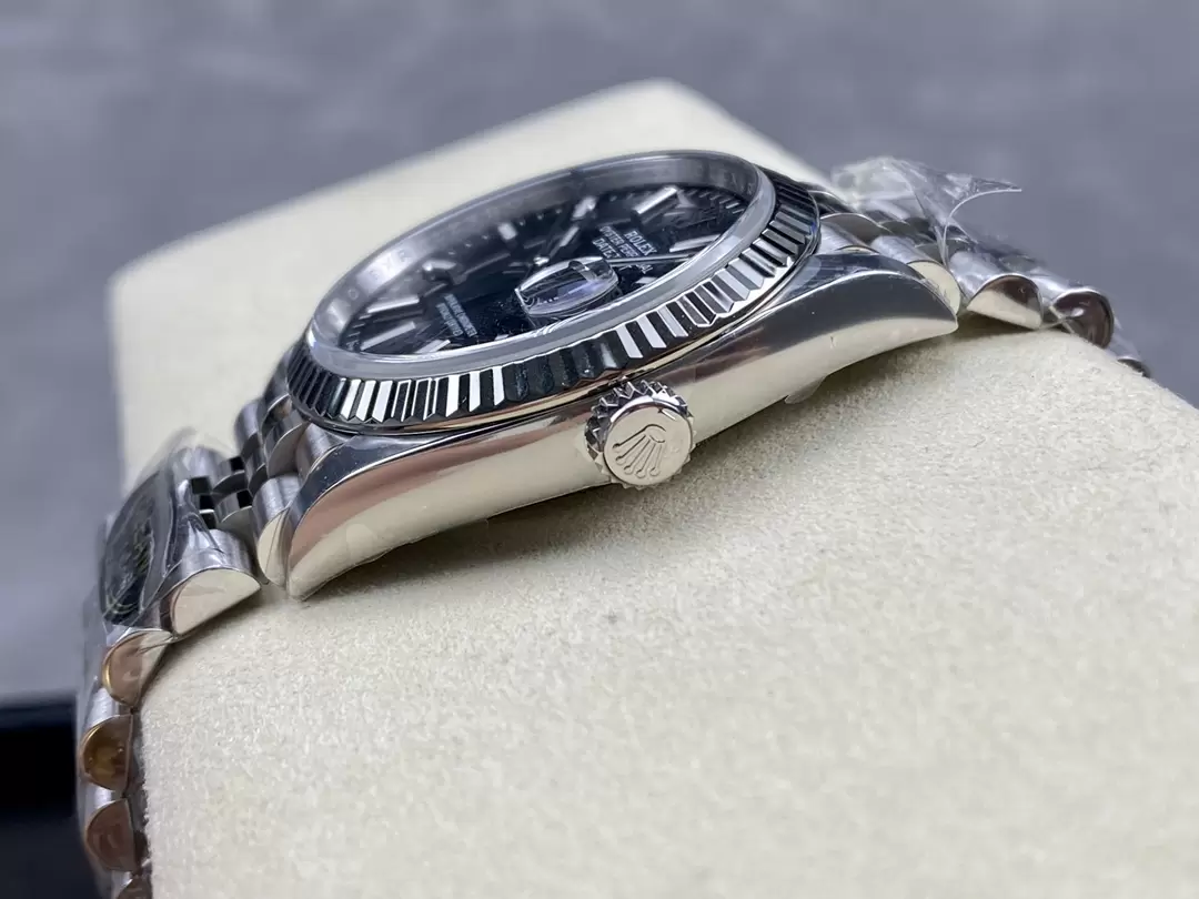 ĐỒNG HỒ NAM ROLEX DATEJUST CLEAN REPLICA CAO CẤP NIỀNG KHÍA 36MM ĐỒNG HỒ NAM ROLEX DATEJUST CLEAN REPLICA CAO CẤP NIỀNG KHÍA 36MM