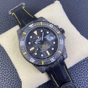 ROLEX SUBMARINER GOOD KNOCK OFF WATCH YELLOW CARBON FABRIC STRAP VS FACTORY 40MM 2 ĐỒNG HỒ NAM ROLEX SUBMARINER REP CAO CẤP MẶT SỐ HAI MÀU NỔI BẬT 40MM
