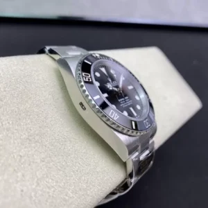 ROLEX SUBMARINER HIGH END REPLICA WATCH BLACK DIAL AND BEZEL CLEAN FACTORY 41MM 3 ĐỒNG HỒ NAM ROLEX SUBMARINER REPLICA 1:1 3 KIM CỌC SỐ PHỦ DẠ QUANG 41MM