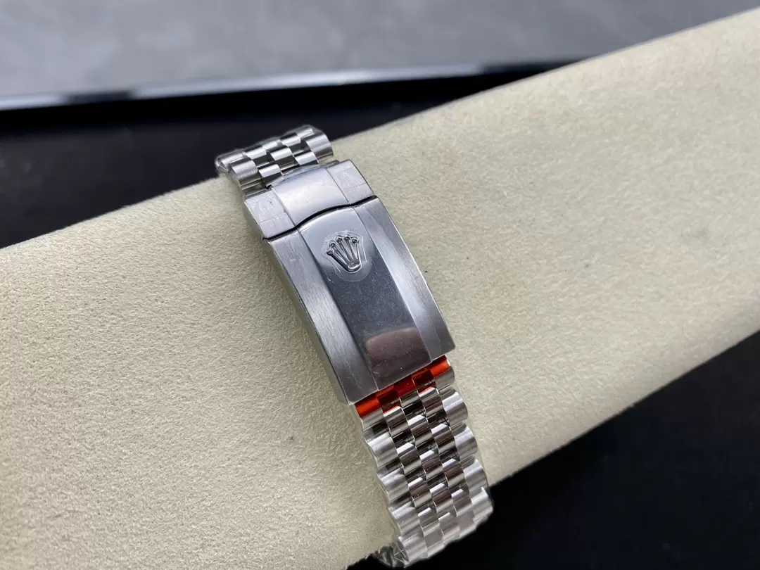 ĐỒNG HỒ NAM ROLEX DATEJUST CLEAN REPLICA CAO CẤP NIỀNG KHÍA 36MM ĐỒNG HỒ NAM ROLEX DATEJUST CLEAN REPLICA CAO CẤP NIỀNG KHÍA 36MM