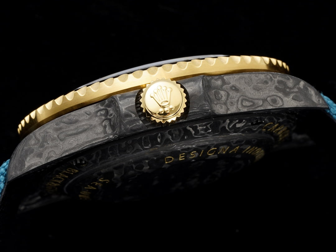 ĐỒNG HỒ NAM ROLEX SEA - DWELLER REPLICA MẶT SỐ THIẾT KẾ VÂN CARBON 43MM ĐỒNG HỒ NAM ROLEX SEA - DWELLER REPLICA MẶT SỐ THIẾT KẾ VÂN CARBON 43MM