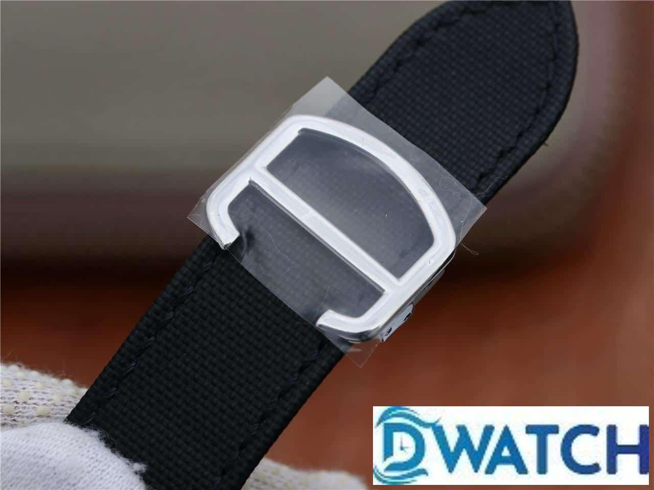 ĐỒNG HỒ NAM CARTIER 3 KIM MẶT SỐ TRẮNG FAKE CAO CẤP NHÀ MÁY GP 40MM ĐỒNG HỒ NAM CARTIER 3 KIM MẶT SỐ TRẮNG FAKE CAO CẤP NHÀ MÁY GP 40MM