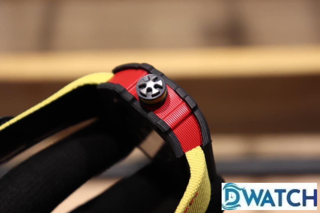 ĐỒNG HỒ NAM RICHARD MILLE RM67-02 FAKE CAO CẤP DÂY VẢI CANVAS VÀNG 44MM ĐỒNG HỒ NAM RICHARD MILLE RM67-02 FAKE CAO CẤP DÂY VẢI CANVAS VÀNG 44MM