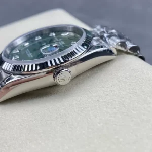 ĐỒNG HỒ NAM ROLEX DATEJUST 126234 REPLICA CAO CẤP NHÀ MÁY VS MẶT SỐ LÁ CỌ XANH 36MM 2 ĐỒNG HỒ NAM ROLEX DATEJUST 126234 REPLICA CAO CẤP MẶT SỐ LÁ CỌ XANH 36MM