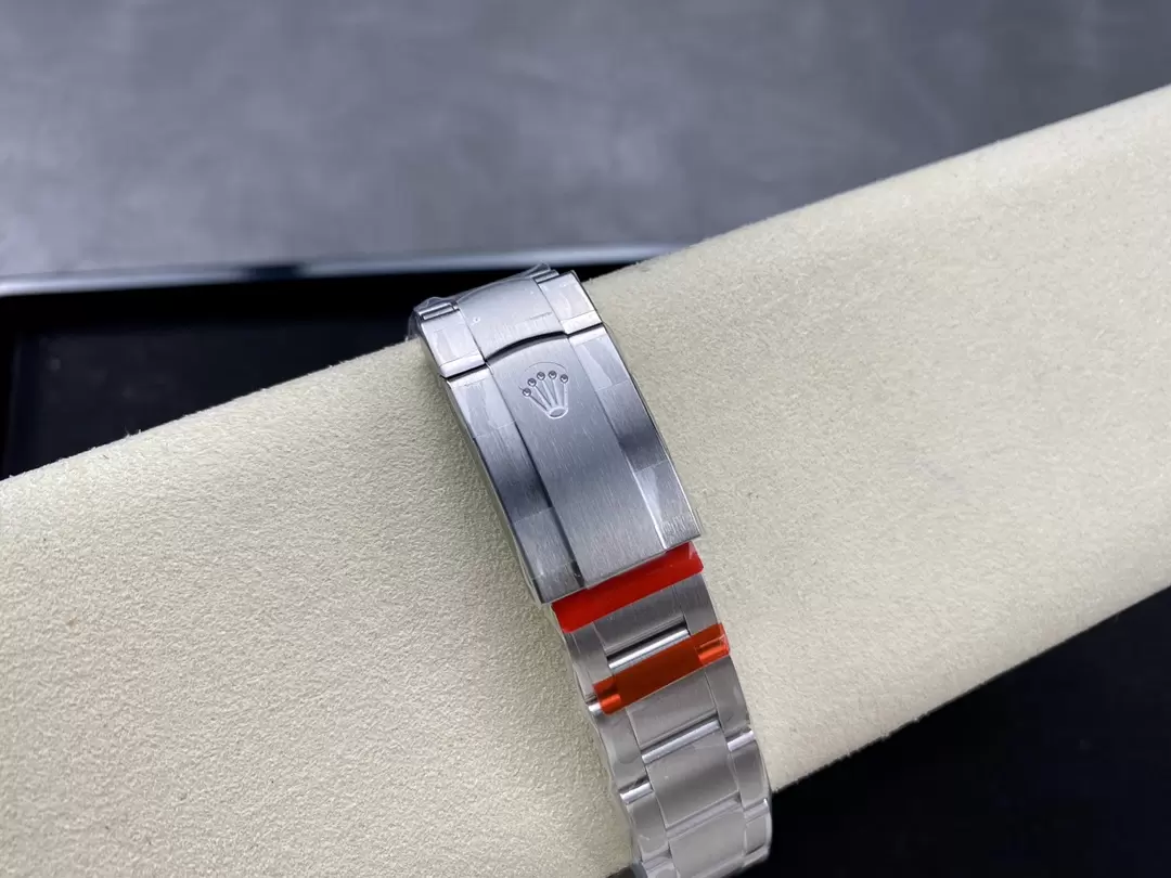 ĐỒNG HỒ NAM ROLEX OYSTER PERPETUAL 126000 REPLICA CAO CẤP NHÀ MÁY EW 36MM ĐỒNG HỒ NAM ROLEX OYSTER PERPETUAL 126000 REPLICA CAO CẤP NHÀ MÁY EW 36MM