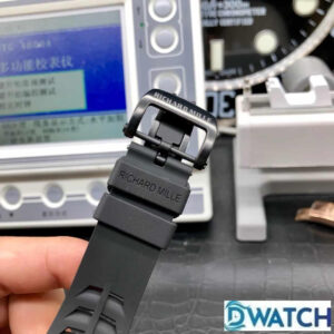 ĐỒNG HỒ NAM RICHARD MILLE RM11-03 FAKE 1:1 VIỀN THẾT KẾ VÂN CARBON 40MM 5 ĐỒNG HỒ NAM RICHARD MILLE RM11-03 FAKE 1:1 VIỀN THẾT KẾ VÂN CARBON 40MM